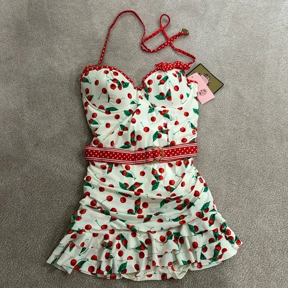 Juicy couture pinup, beach royalty cherry New with